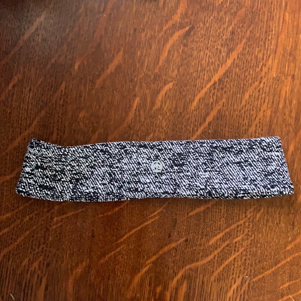 Lulu lemon headband!